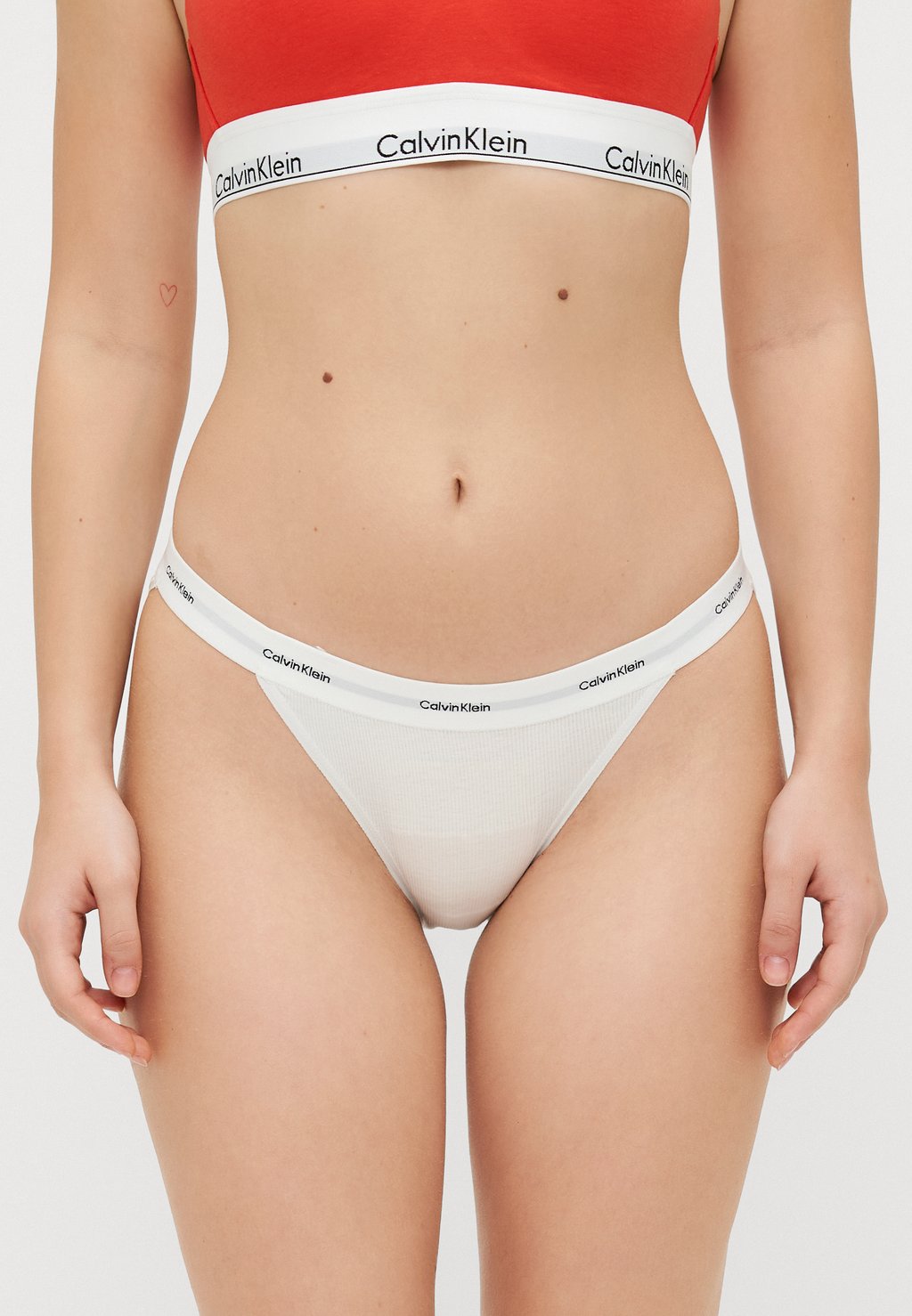 

Трусы STRING BIKINI COTTON STRETCH RIB Calvin Klein Underwear, белый