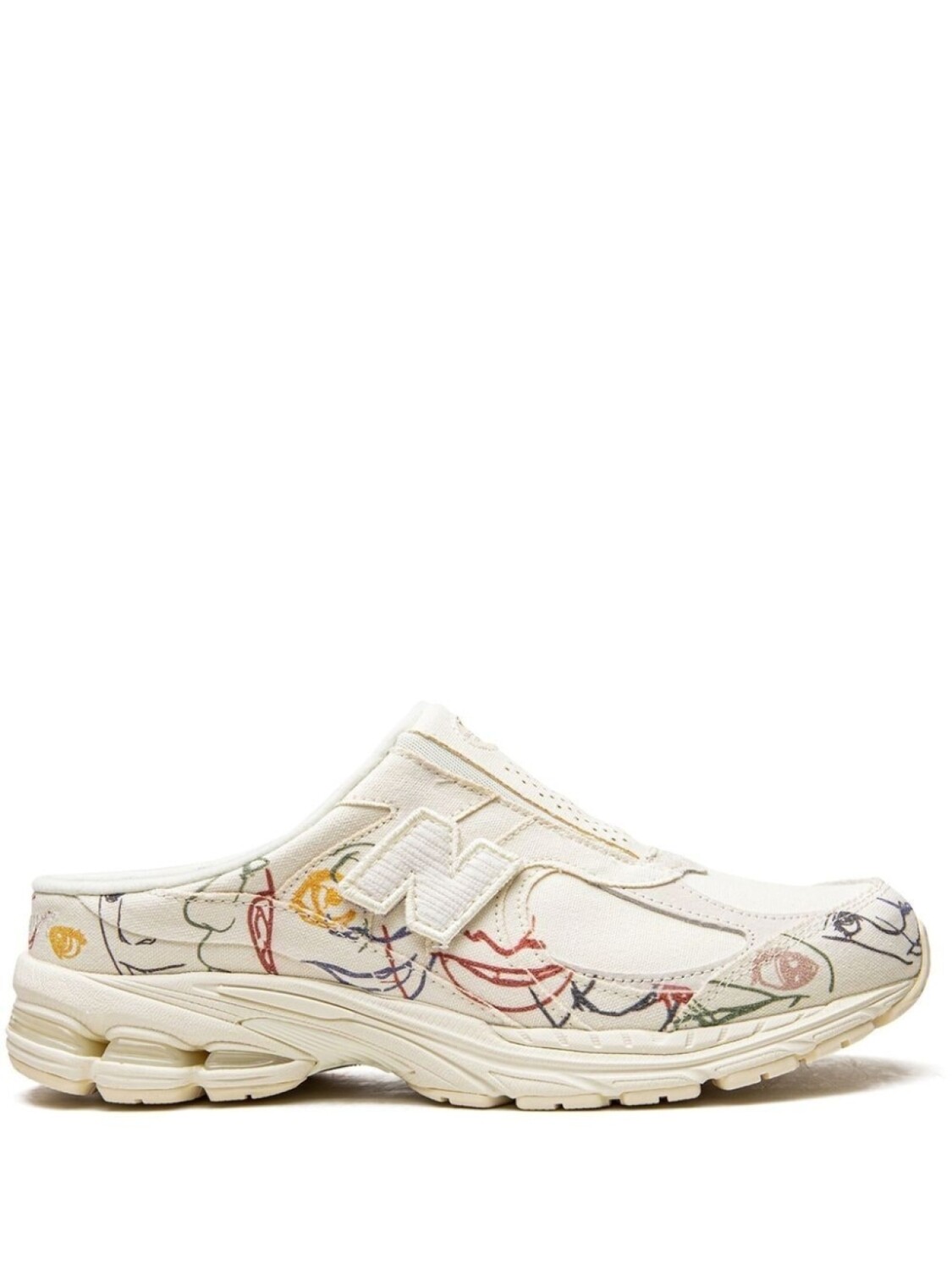 

New Balance кроссовки 2002R из коллаборации с Bryant Giles, нейтральный цвет