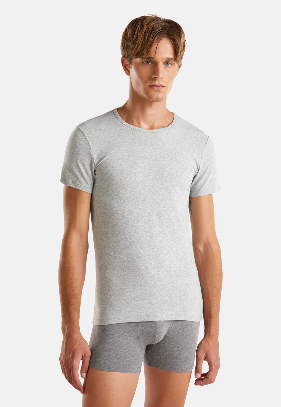 

Футболка United Colors of Benetton Basic T-shirt, Grey/Mottled Grey