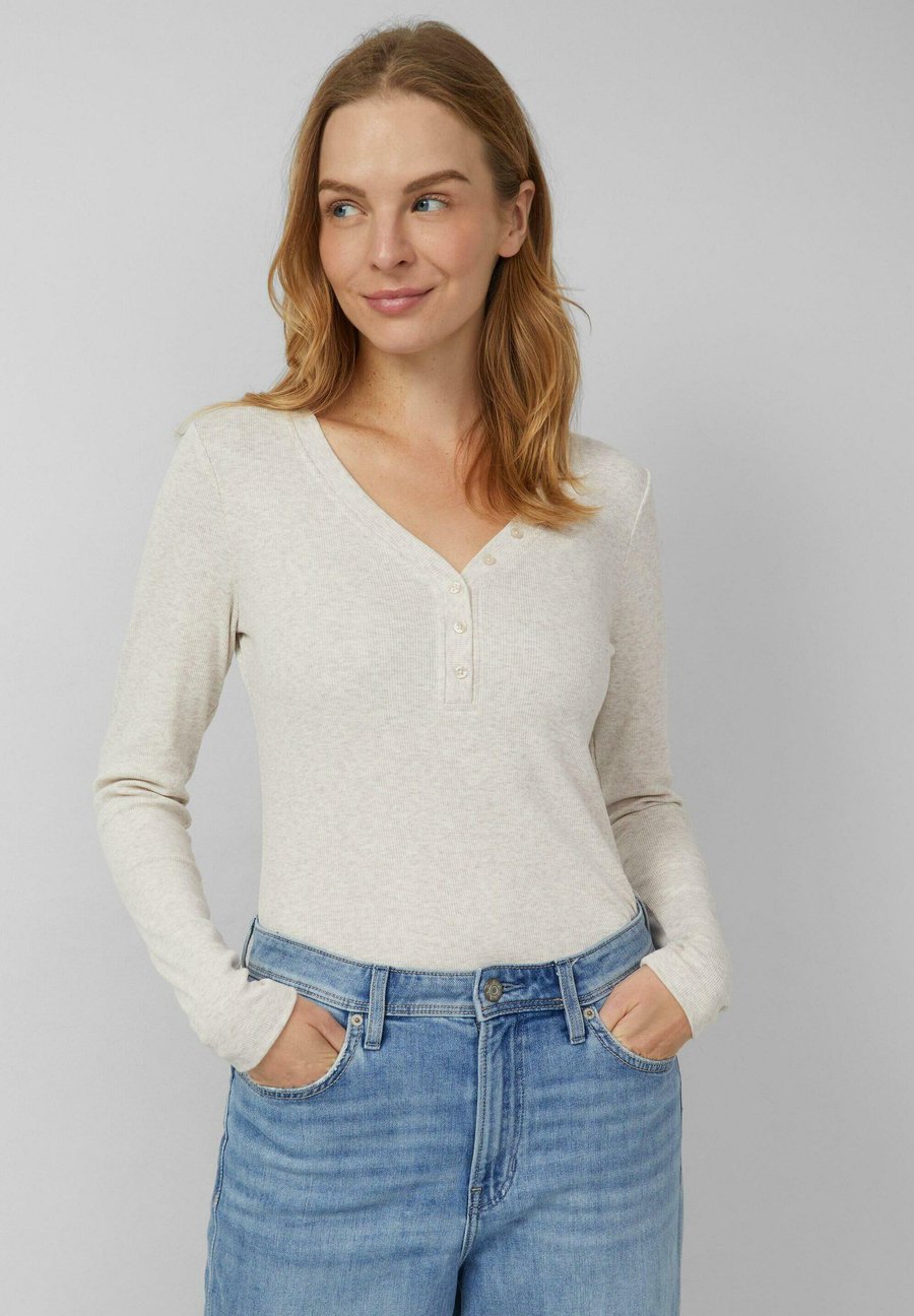

Топ s.Oliver Long sleeved top, Beige