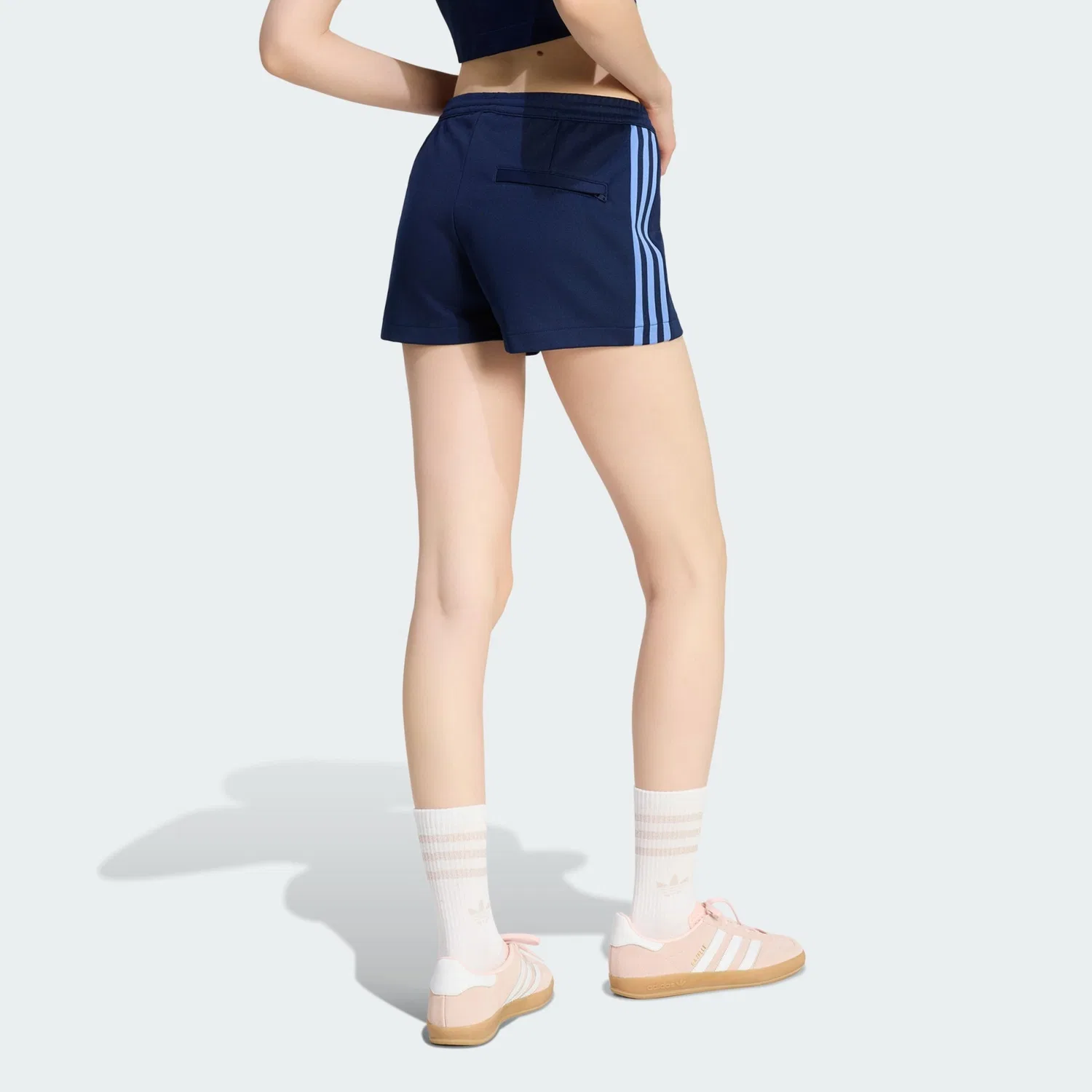 Шорты Adidas Originals зауженного кроя, синего и темно-синего цвета — фото 4