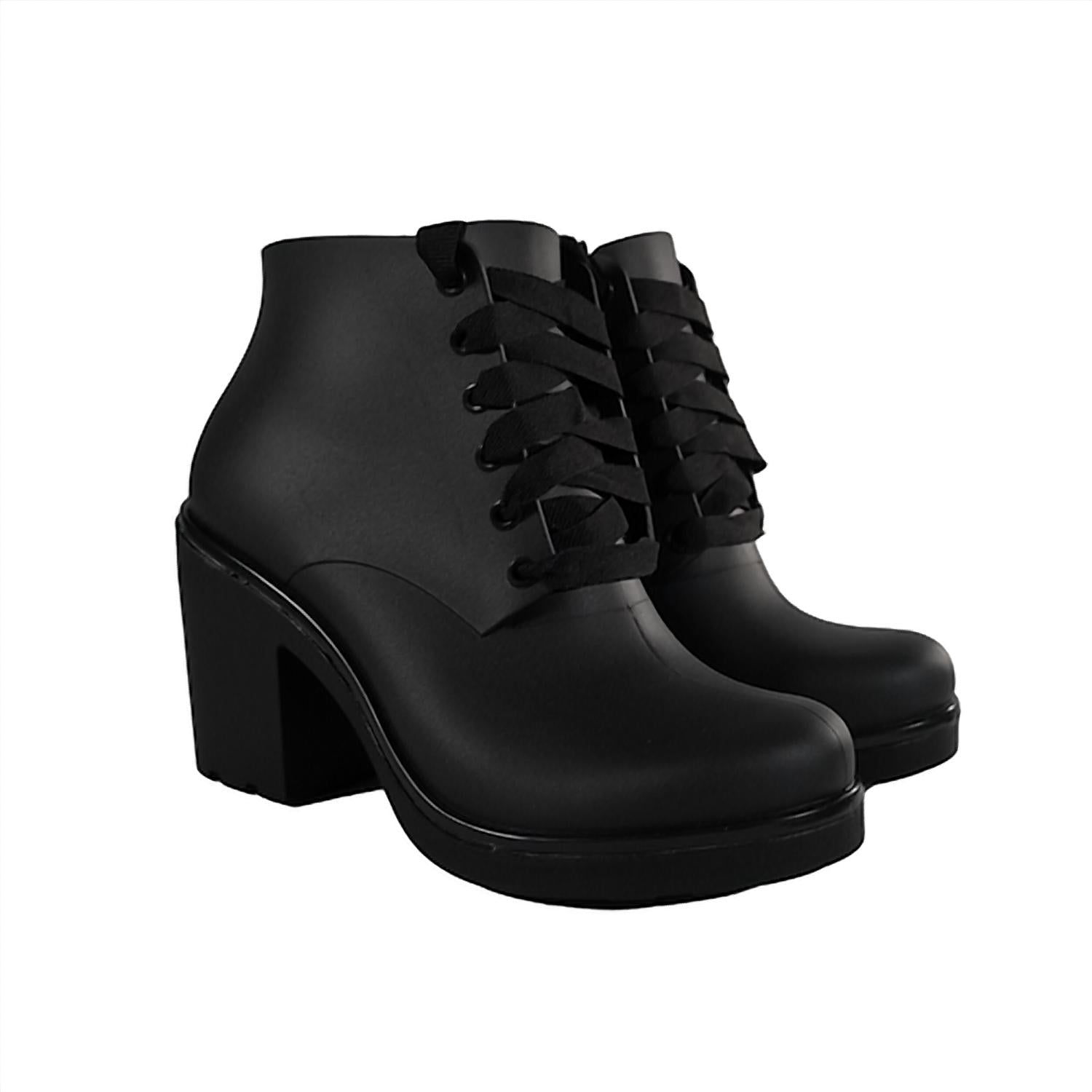 Женские ботинки Ale Bootie в черном цвете Mark Jenkins