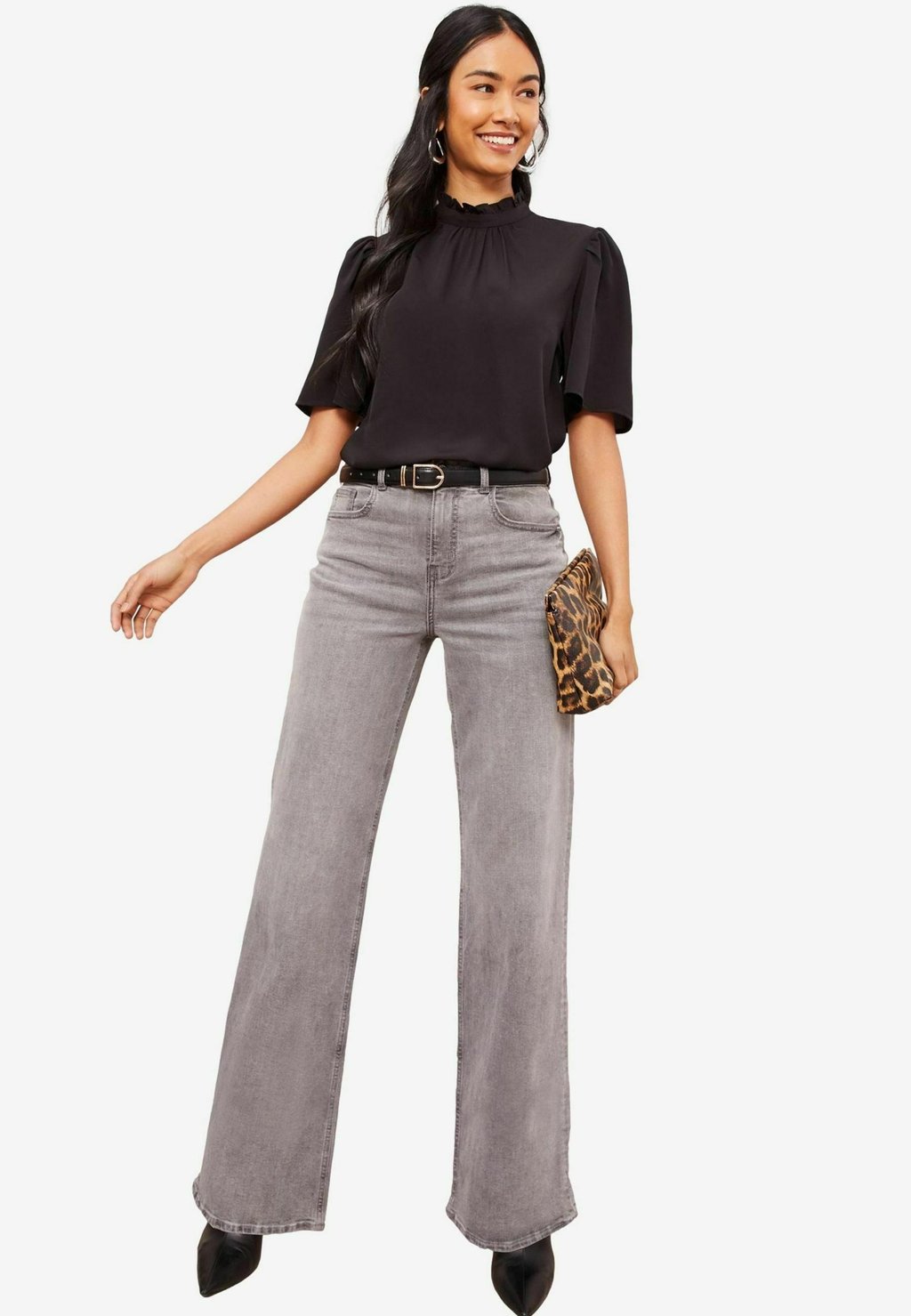 

Блуза REGULAR FIT FLUTTER SLEEVE Friends Like These, черный