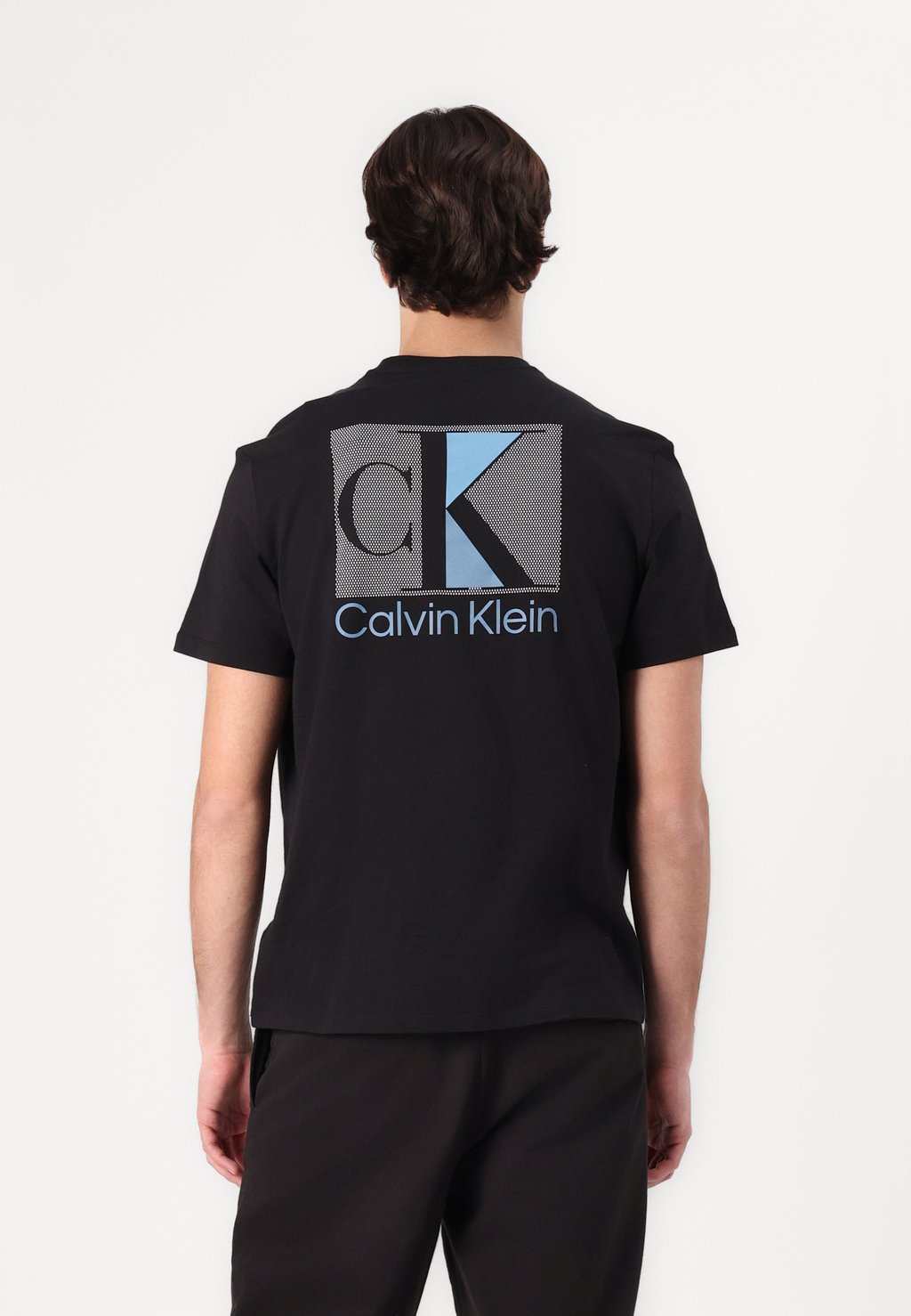

Футболка с принтом UNISEX Calvin Klein, черный