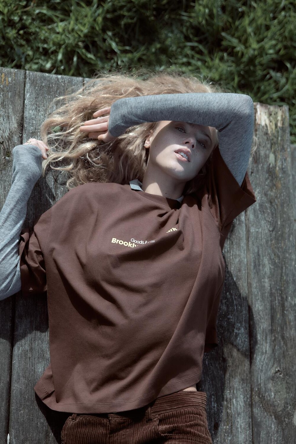 

Футболка с лозунгом ZARA, коричневый