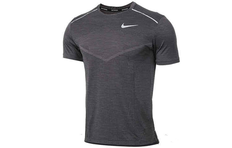 

Футболка мужская серая Nike, серый