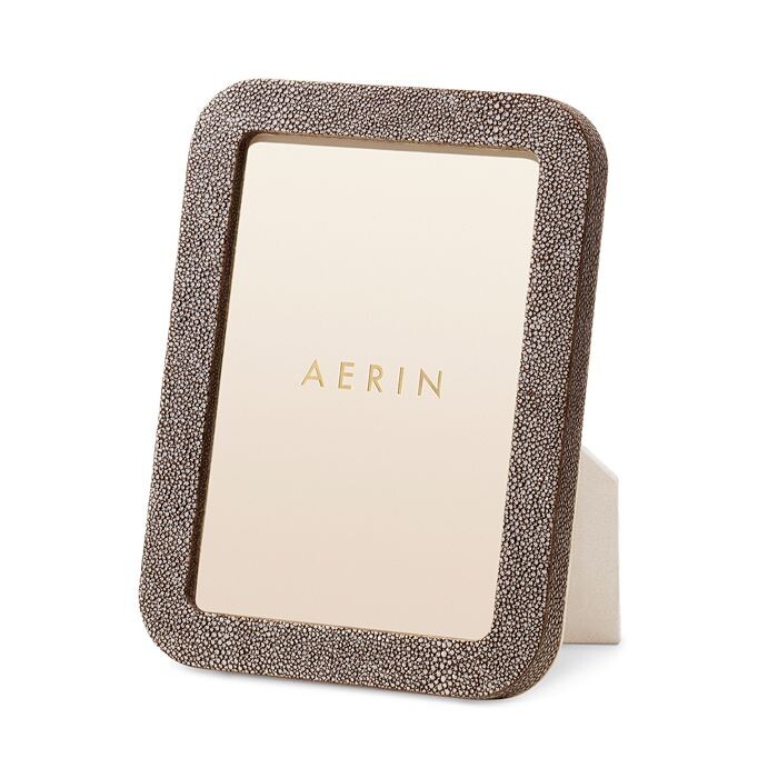 

Рамка AERIN Modern Шагреневая, 5 x 7 дюймов, коричневый