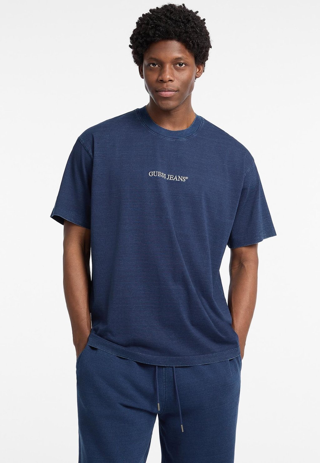

Футболка с принтом Guess Jeans, синий