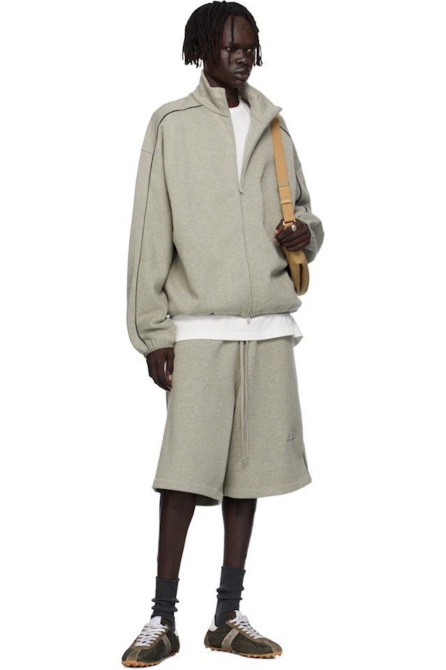 Fear Of God Essentials Современная флисовая спортивная куртка серого цвета — фото 4