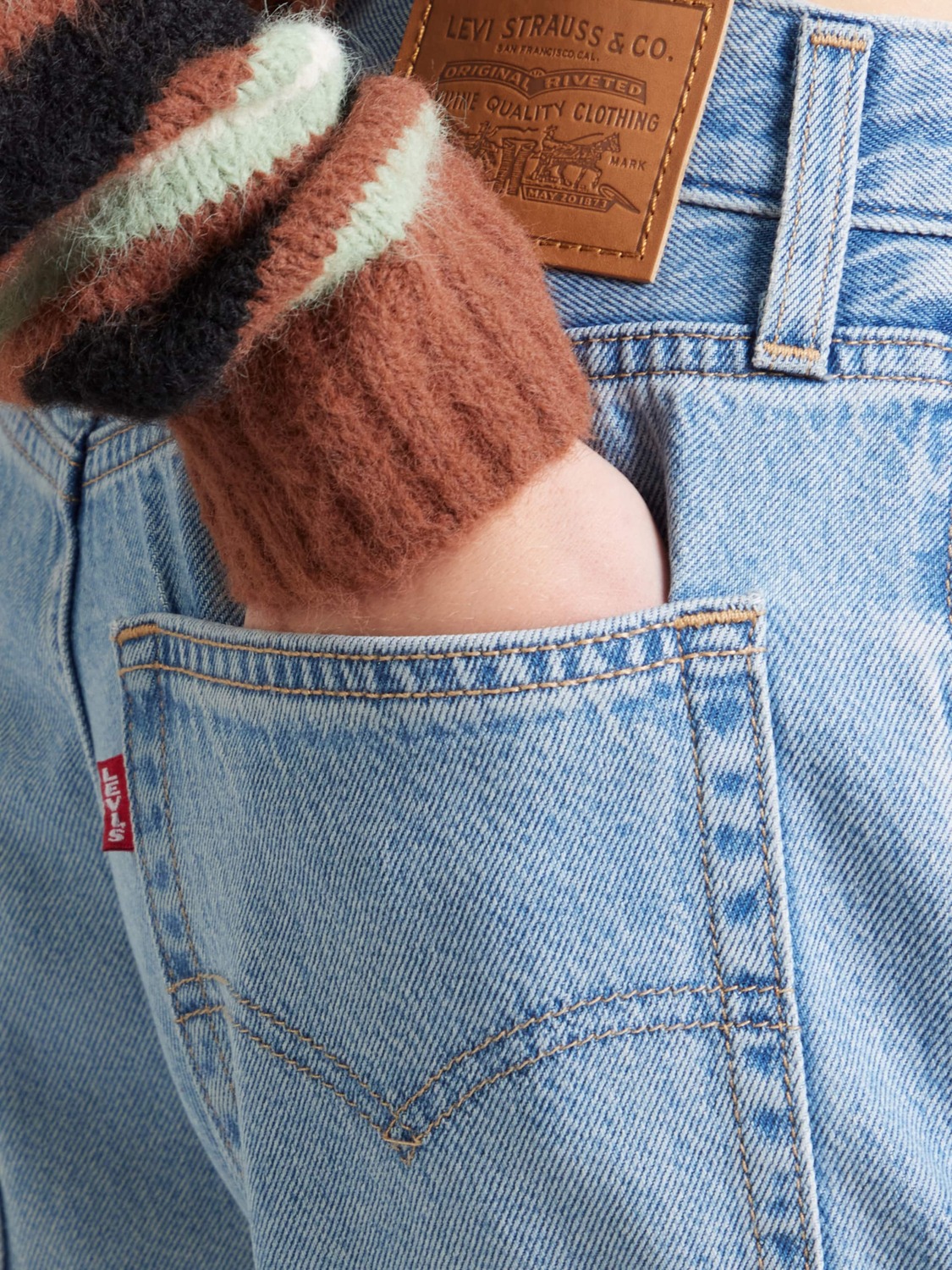 LEVI'S  Джинсовые шорты свободного кроя 'Baggy Dad Jorts' в светло-голубом цвете — фото 2