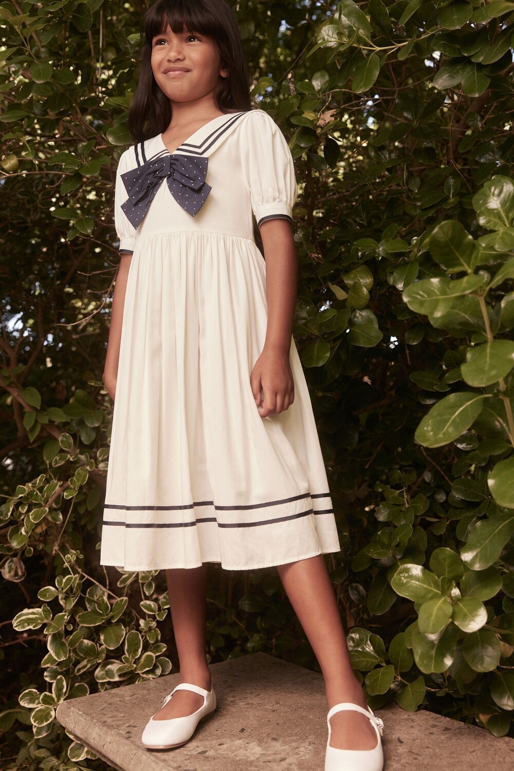 

Платье миди в стиле «матроска» Laura Ashley, экрю