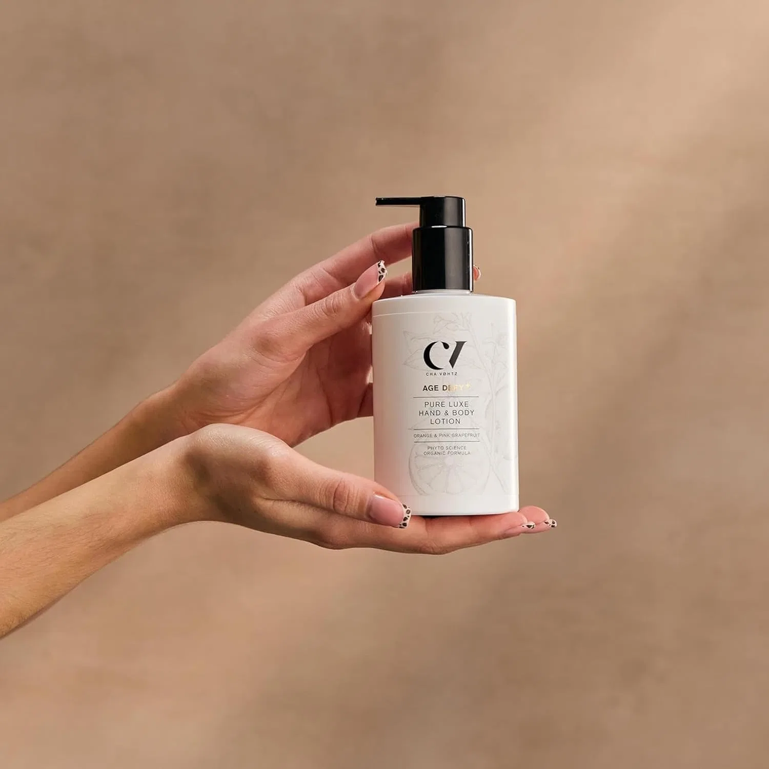 Натуральный увлажняющий крем для рук и тела «Age Defy+ Pure Luxe» от Green People Greenpeople — фото 2