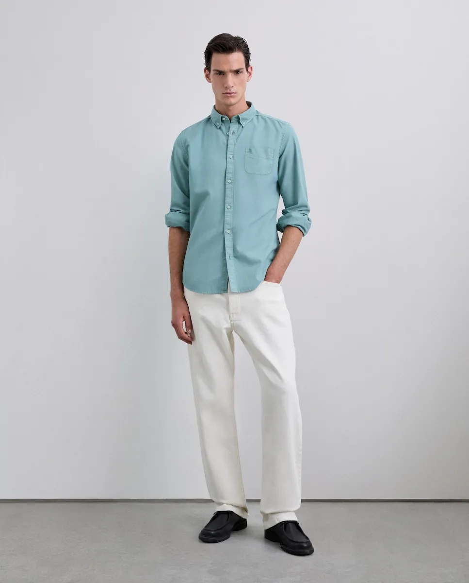 

Мужская рубашка Oxford с прямым кроем, карманом и вышитым черепом в тон на груди Scalpers, светло-голубой