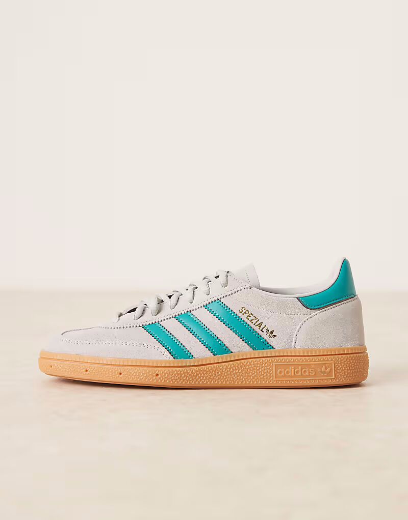 Кроссовки Adidas Originals Handball Spezial серого и зеленого цвета с резиновой подошвой — фото 2