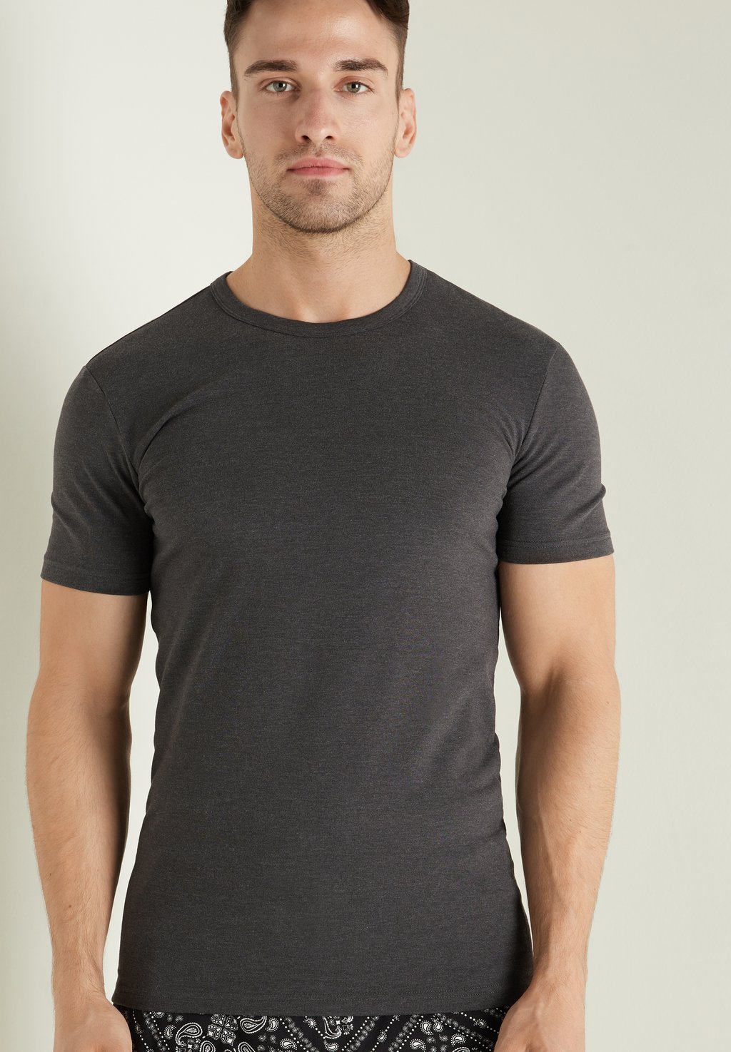 

Базовая футболка THERMO ROUND NECK Tezenis, серый