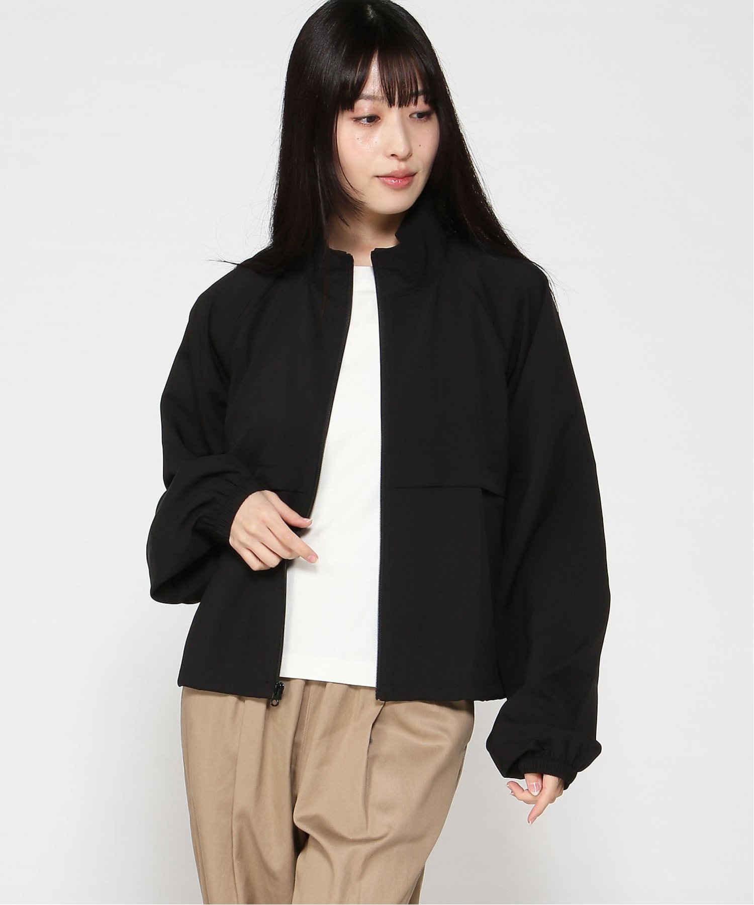 (W) Спортивная куртка GapFit Oversized Runaround GAP, BLACK_1