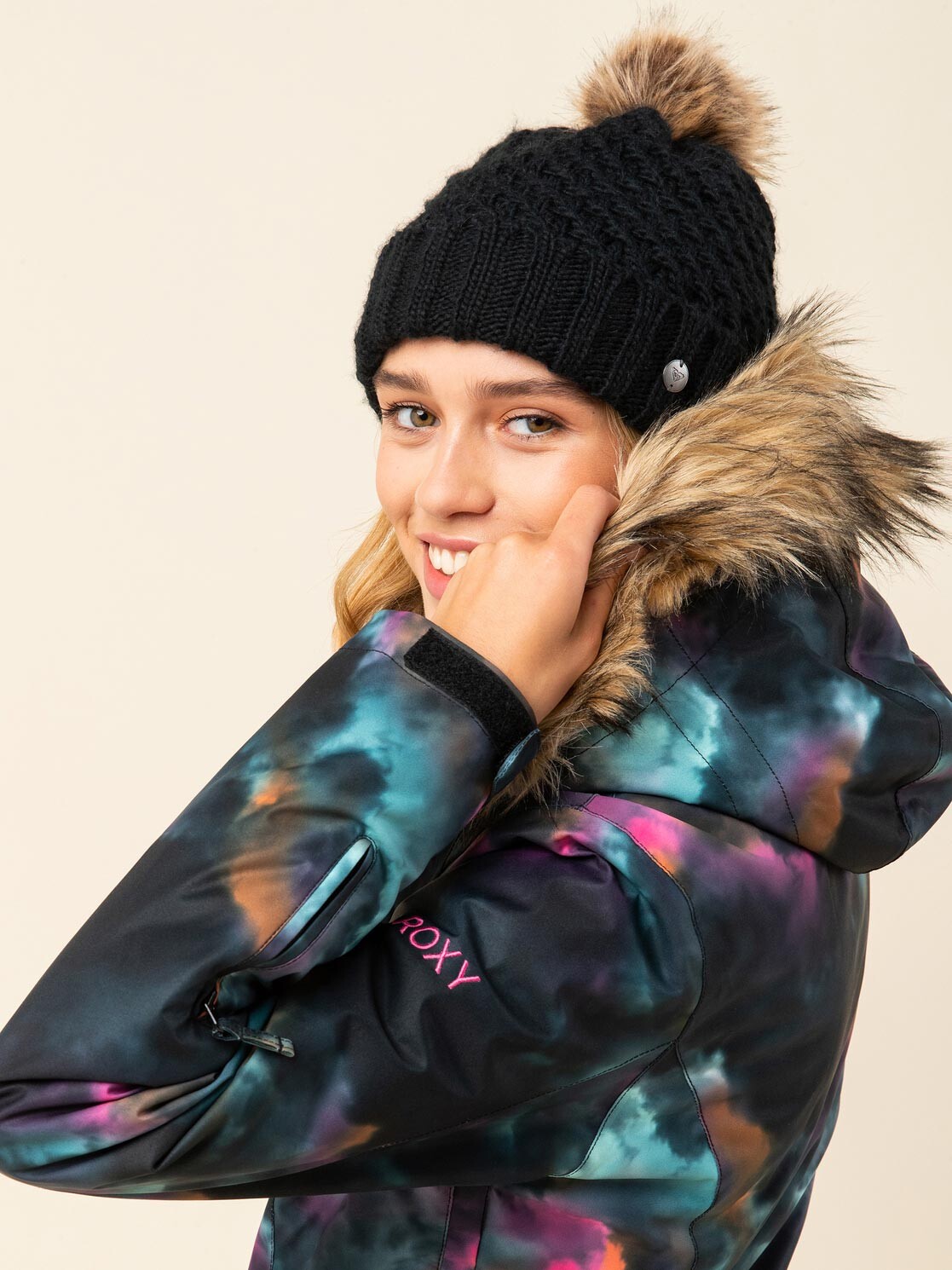 

Зимняя шапка Roxy BLIZZARDBEANIE, черный
