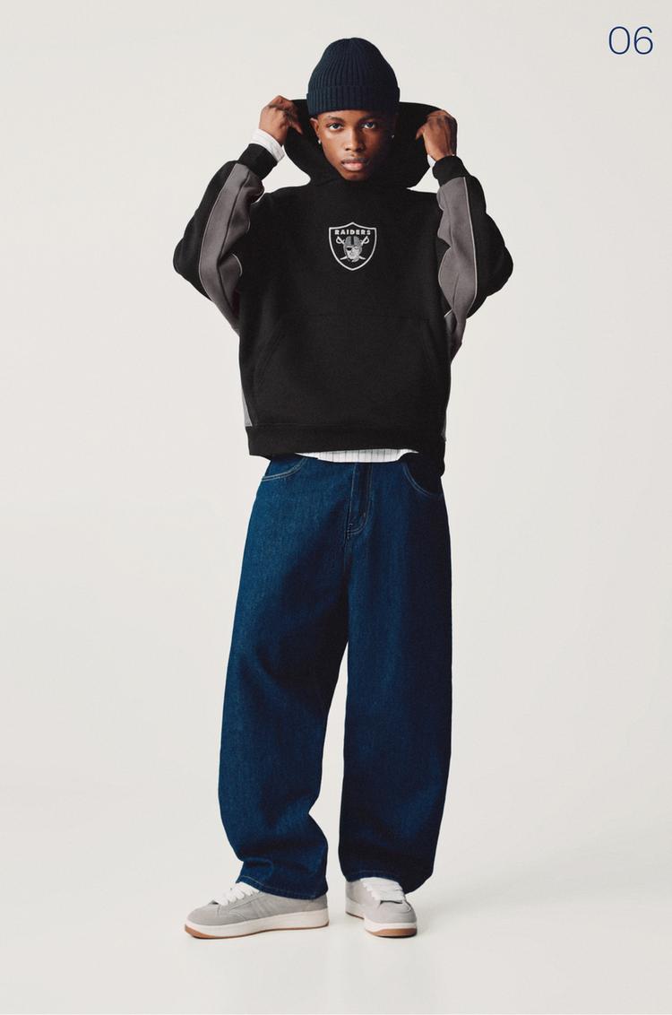 

Толстовка NFL Raiders Pull And Bear, черный