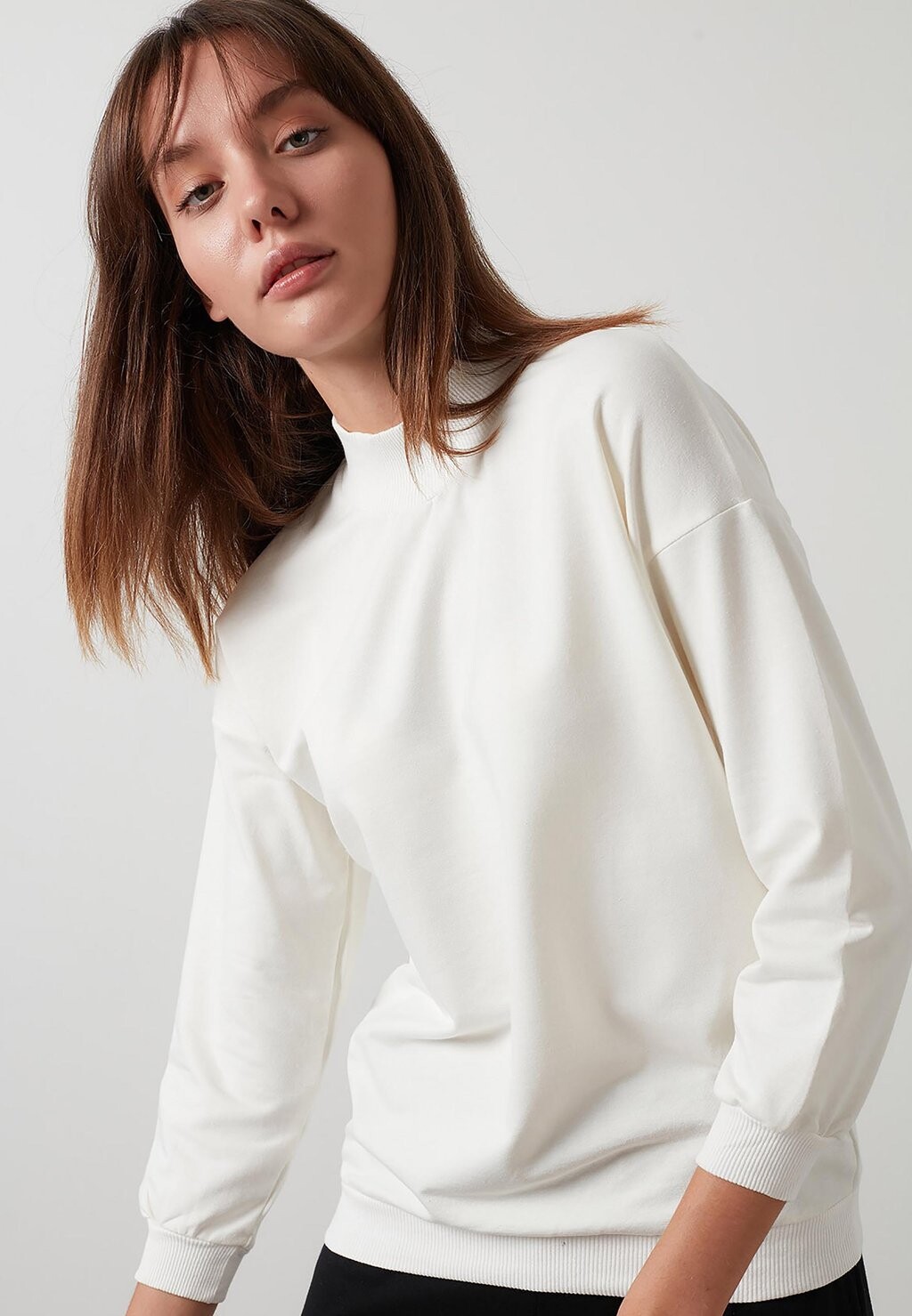 

Толстовка HIGH COLLAR LELA, цвет ecru