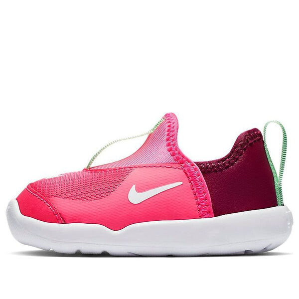 

Кроссовки лил Nike, розовый