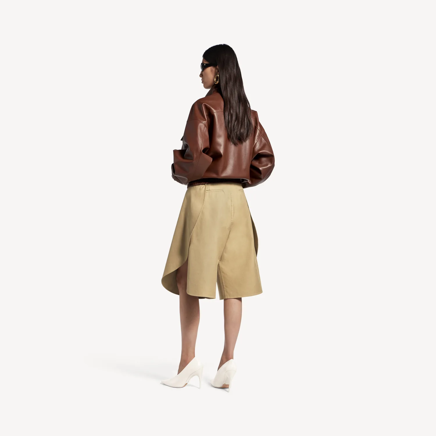 BALENCIAGA Женский блузон с высоким воротником, цвет каштан — фото 4