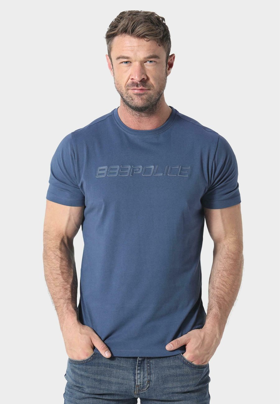 

Футболка 883 Police Print T-shirt, Air Blue/Blue, Синий, Футболка 883 Police Print T-shirt, Air Blue/Blue