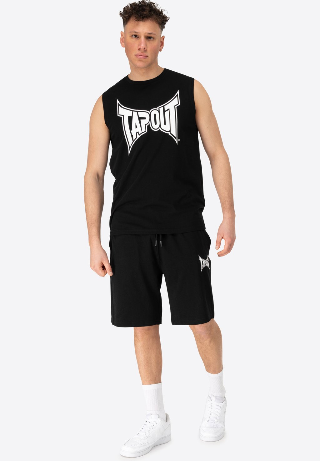 

Майка Tapout, черный