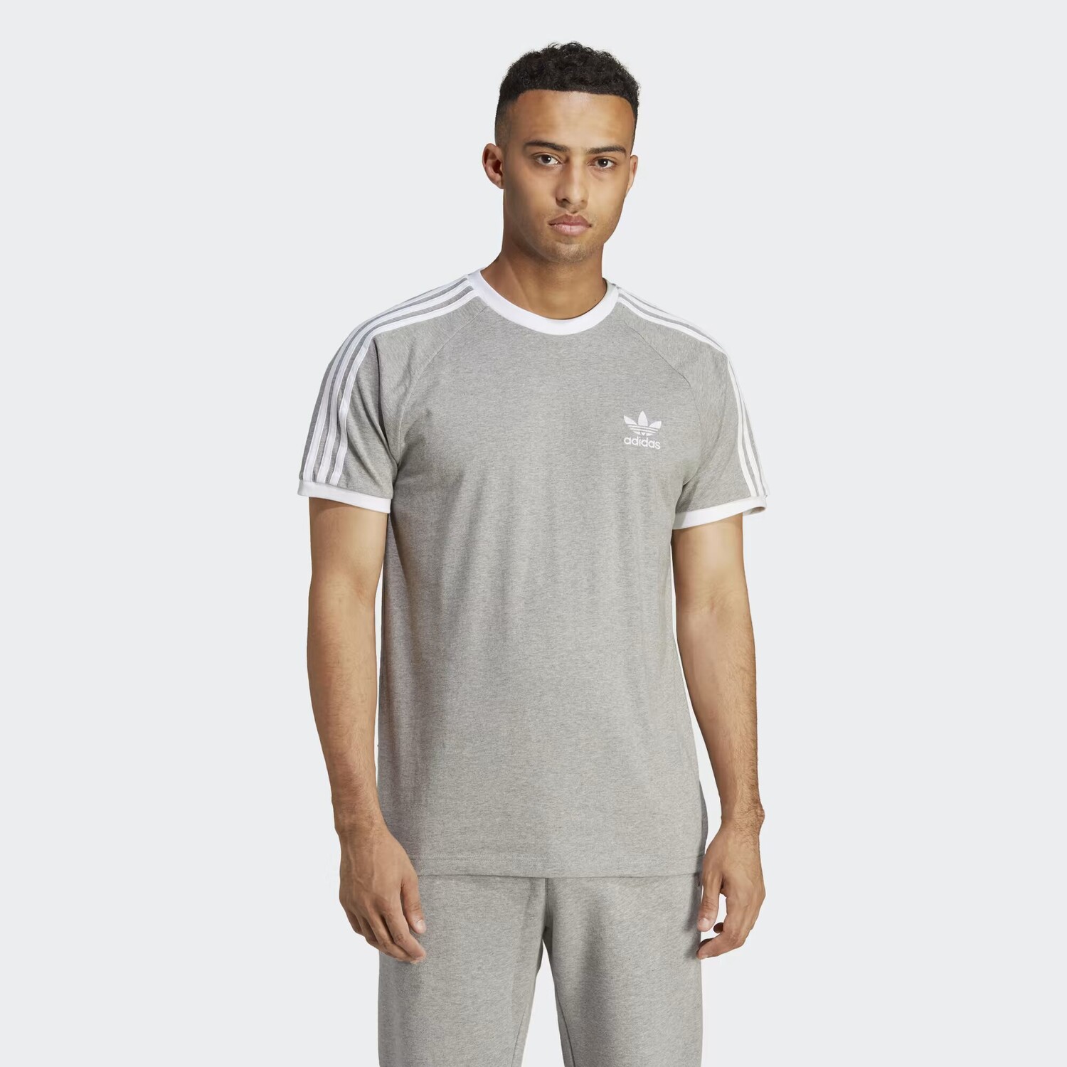 

Футболка Adicolor Classics с 3 полосками Adidas, цвет Medium Grey Heather