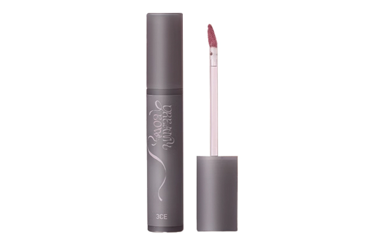 

Матирующий молочный блеск для губ Soft Matte Milk Lip Gloss, легко растушевывается, 4 г 3CE