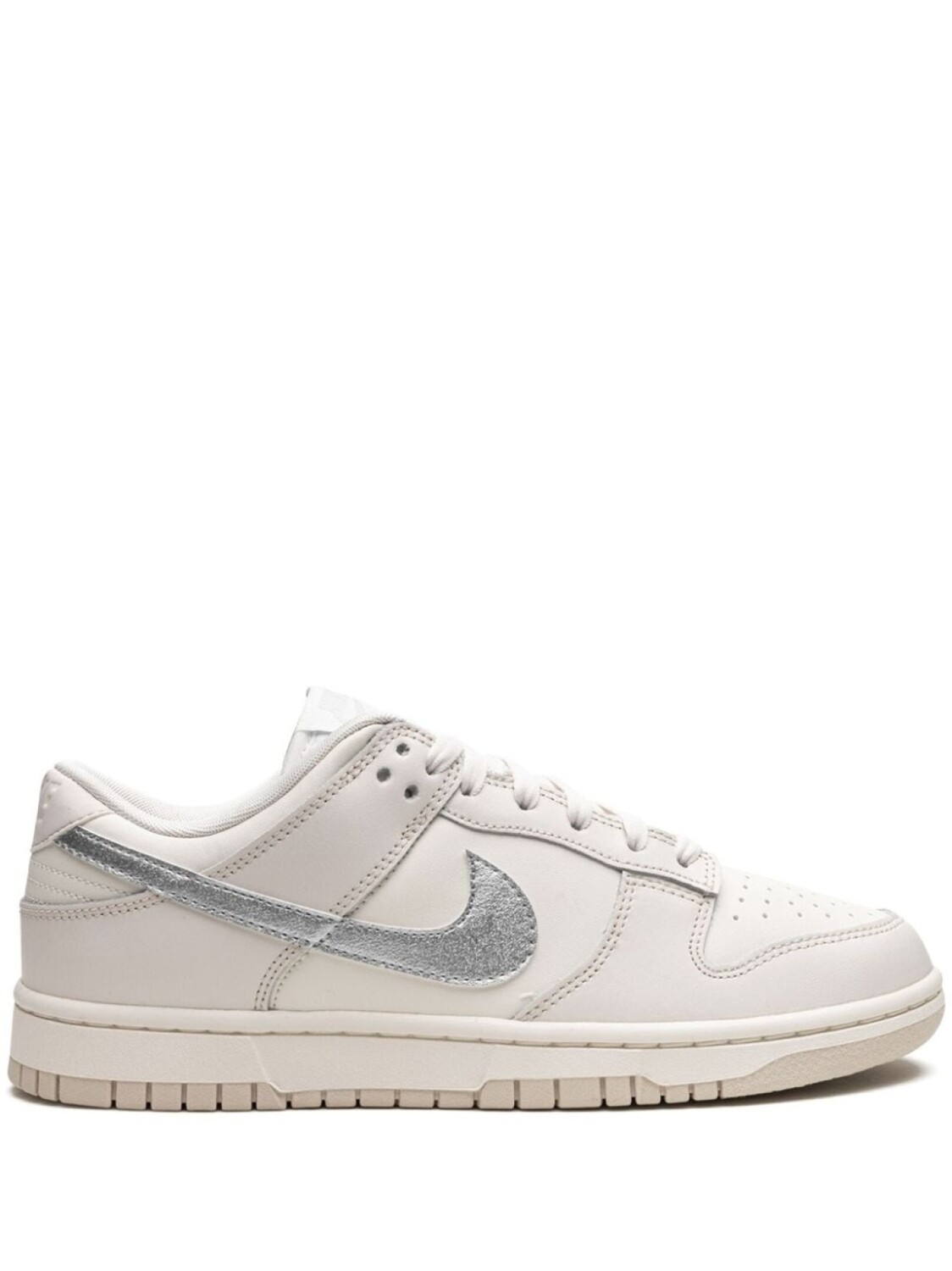 

Nike кроссовки Dunk Low ESS Trend, нейтральный цвет