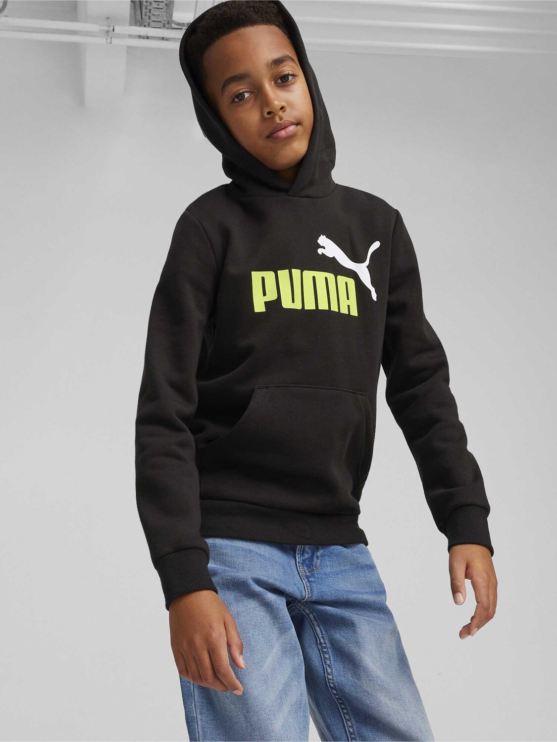 

Толстовка Puma ESS+ 2 Col Big Logo Hoodie FL B, черный
