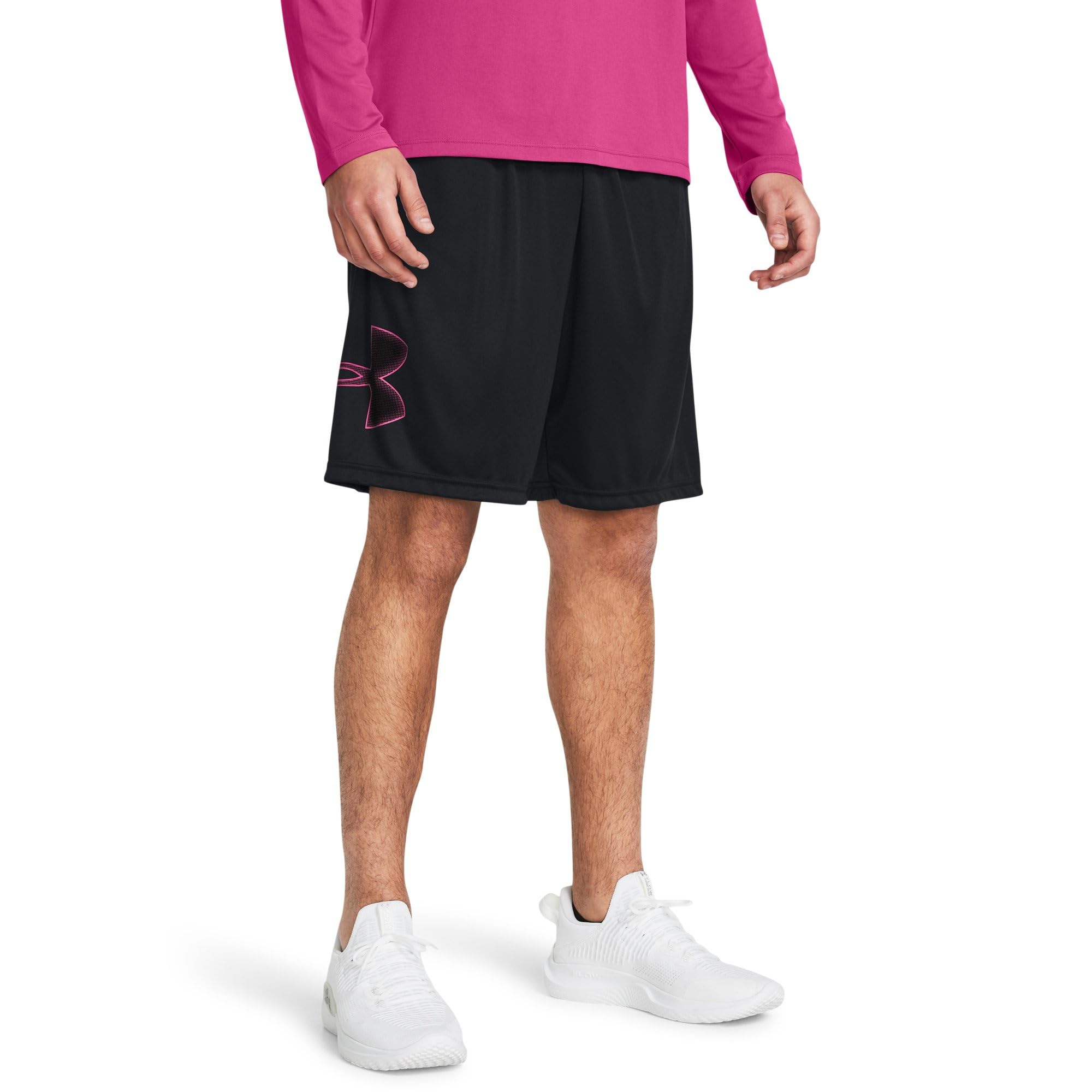 

Шорты Under Armour Tech Graphic Shorts, цвет Black/Astro Pink