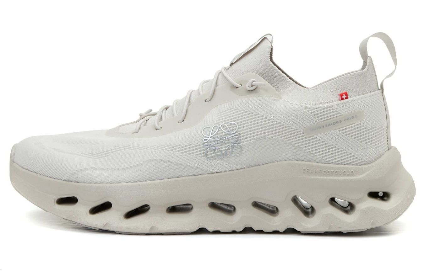 

LOEWE On x Cloudtilt Low top Повседневные кроссовки Мужские Белые