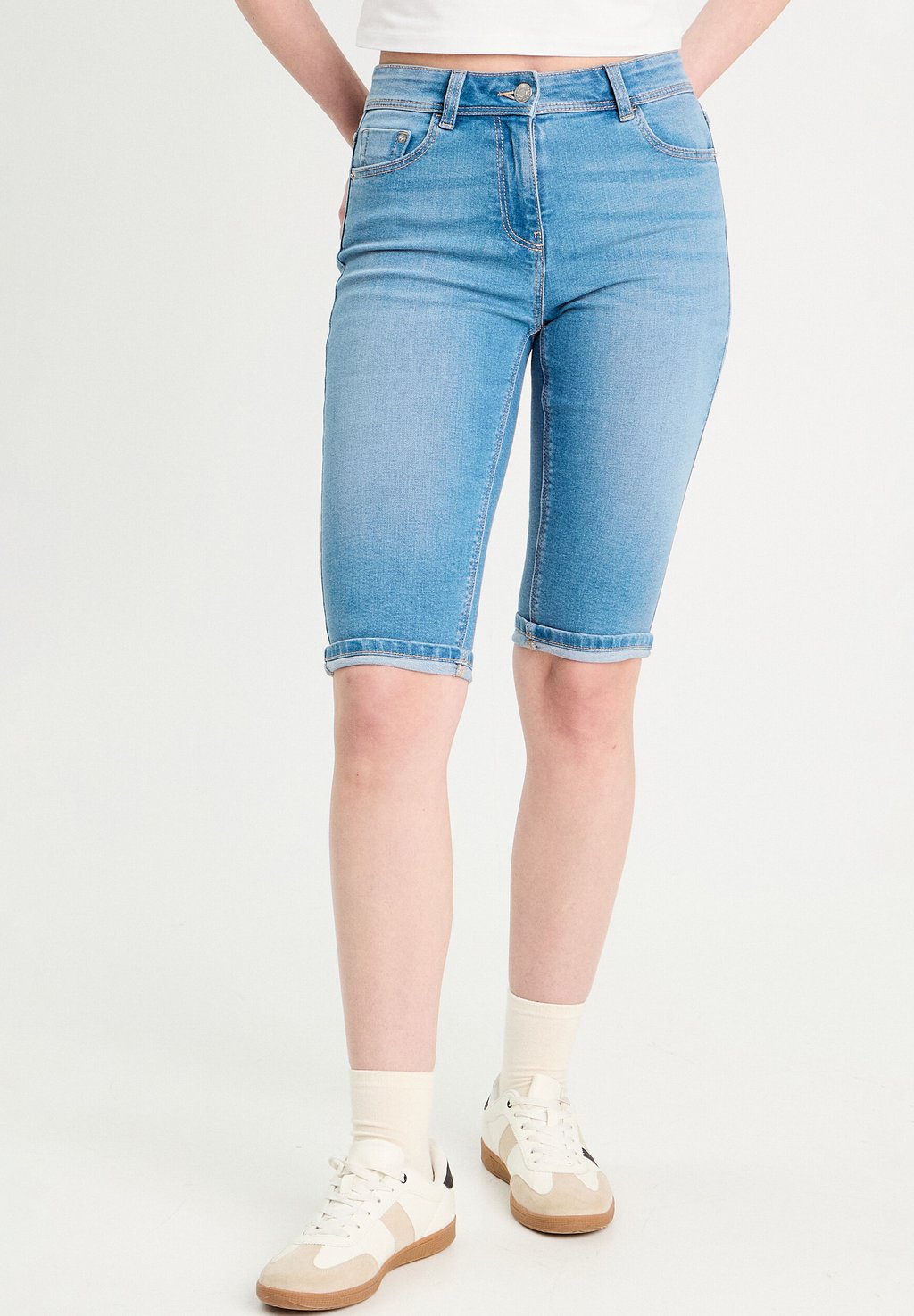 

Джинсовые шорты SKINNY BERMUDA Cache Cache, цвет Denim Double Stone