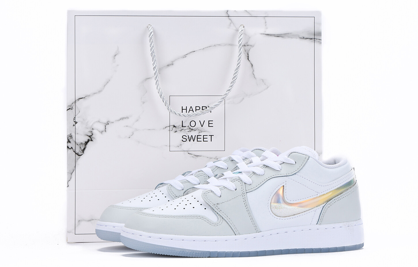 

Кроссовки Air Jordan 1 Vintage Basketball Shoes Women's Low-top White/Gray, светло-серый