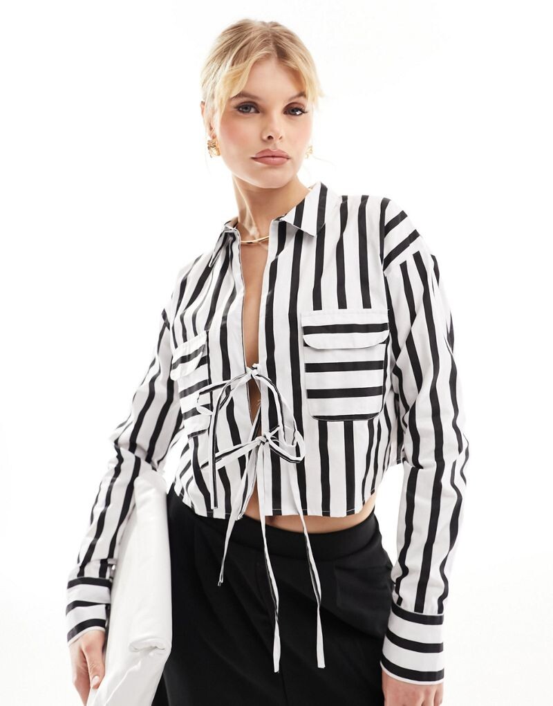 

Укороченная рубашка в однотонную полоску ASOS DESIGN с завязками спереди