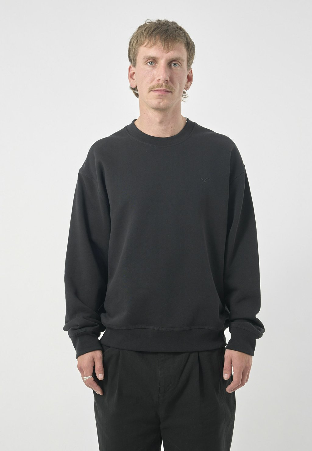 

Толстовка BOXY CREWNECK LIGULL Cleptomanicx, черный