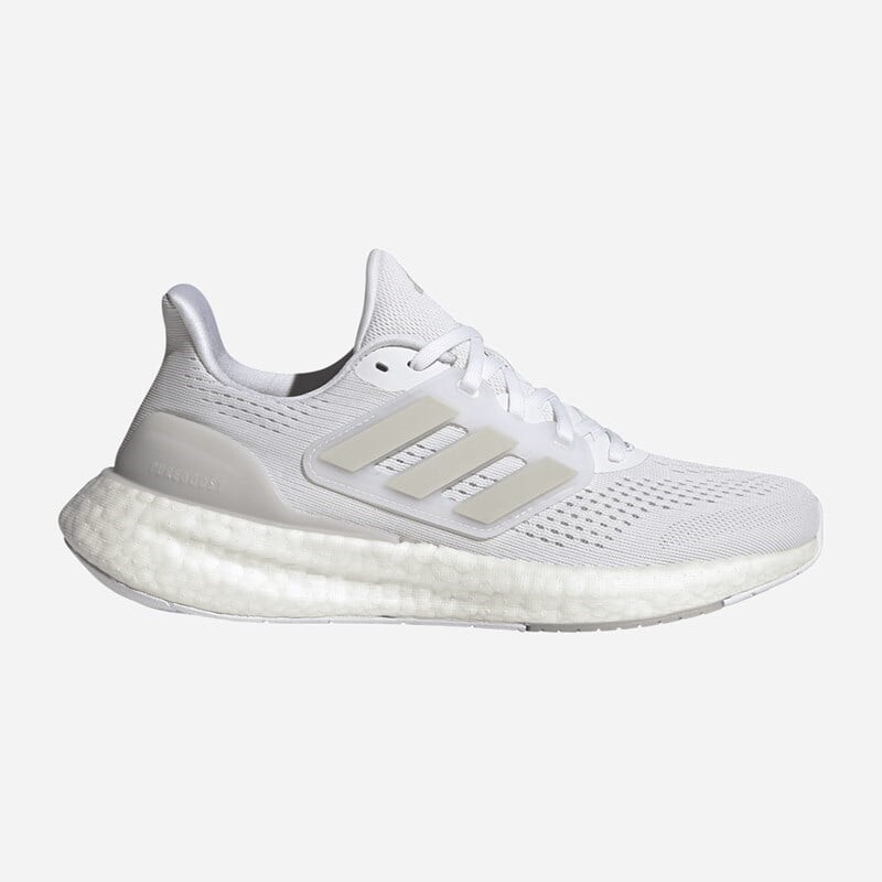 

Женские кроссовки Pureboost 23 Adidas, бежевый