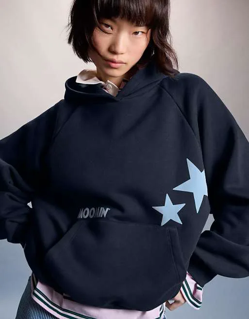 

Голубое худи с принтом Bershka Moomin