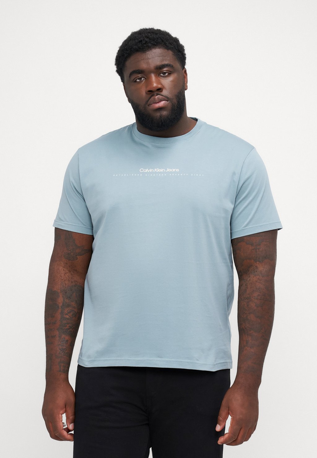 

Футболка с принтом PLUS MINIMAL LOGO TEE Calvin Klein Jeans, сине-серый