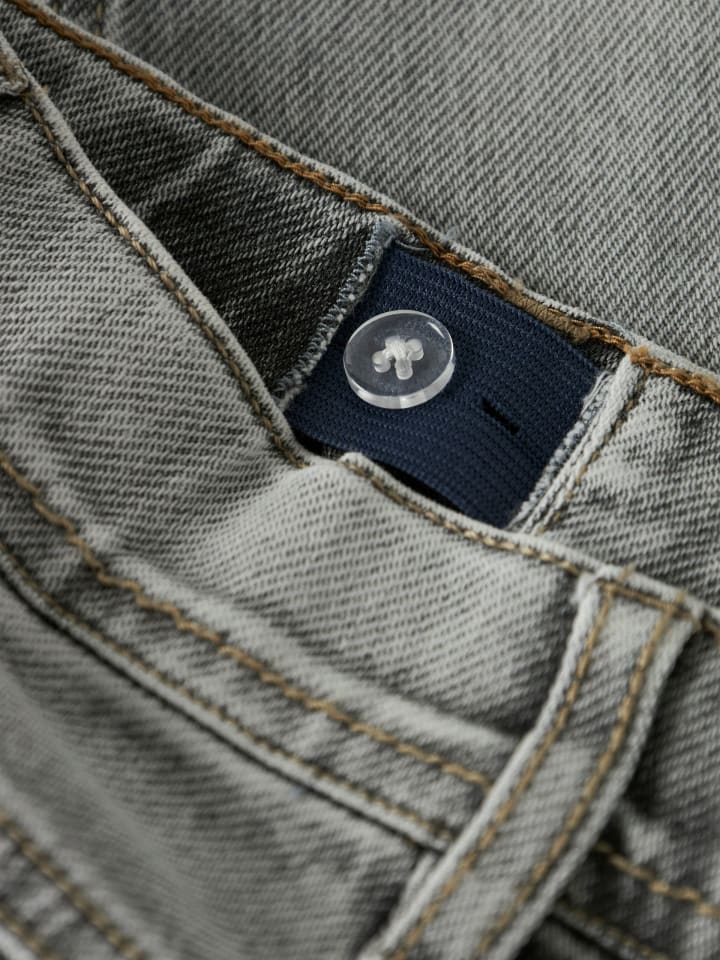 Name it Джинсы NKMTHEO XSLIM JEANS 1280-GY светло-серого цвета — фото 4