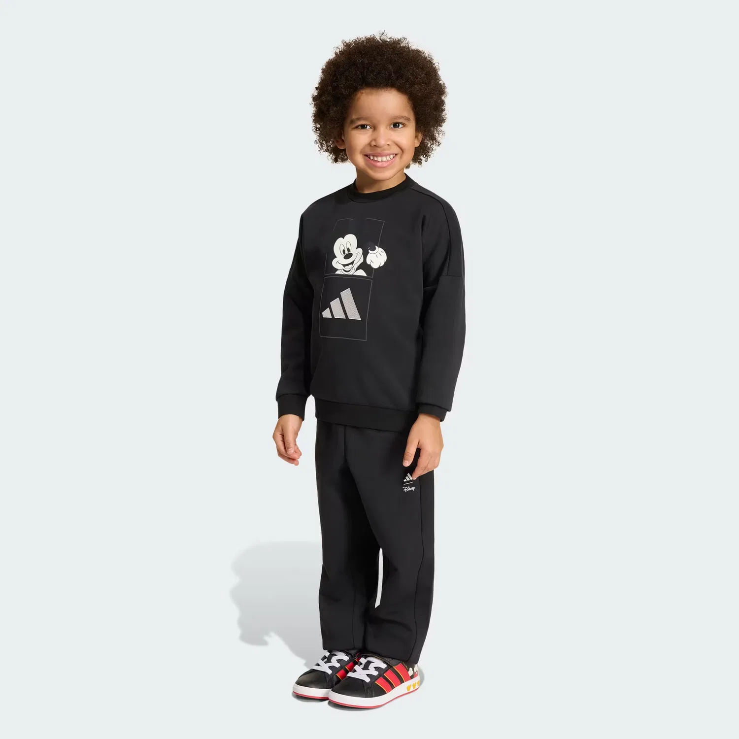 Детский спортивный костюм с принтом Disney Mickey Mouse Adidas Sportswear, черный/молочно-белый — фото 3