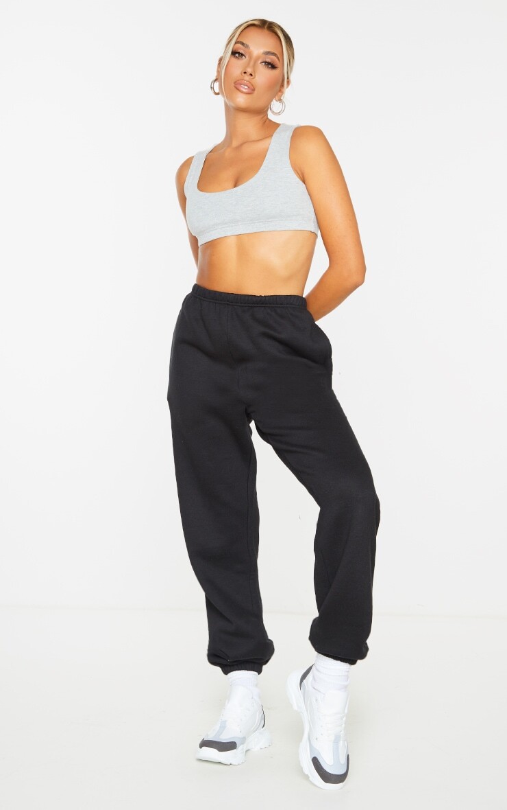 

PrettyLittleThing Черные базовые спортивные джоггеры