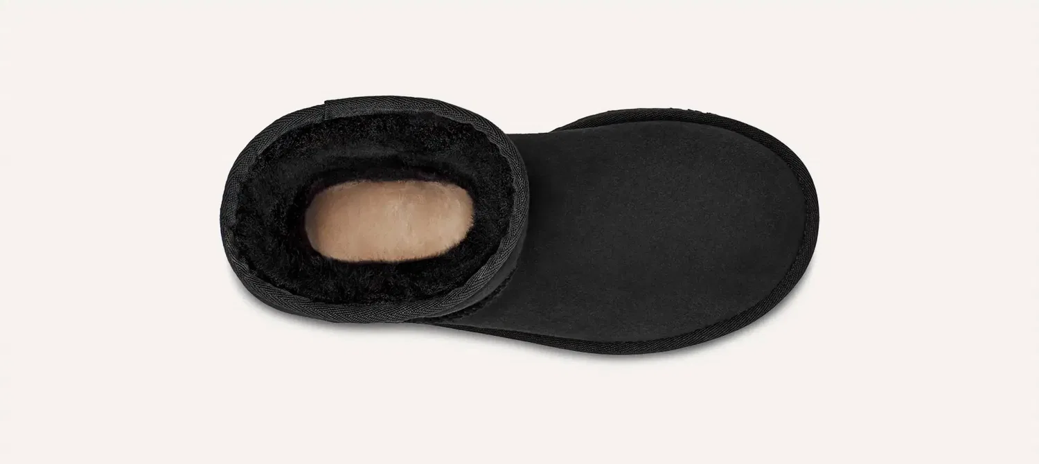 Детские классические зимние ботинки UGG Classic II, черный — фото 4