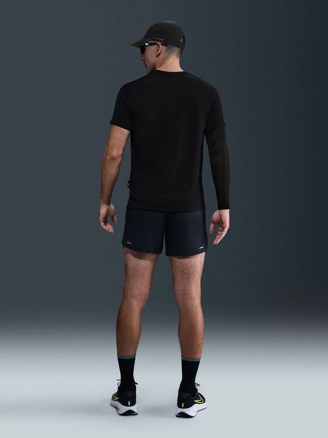Футболка для бега Miler Breathe Nike, черный — фото 2