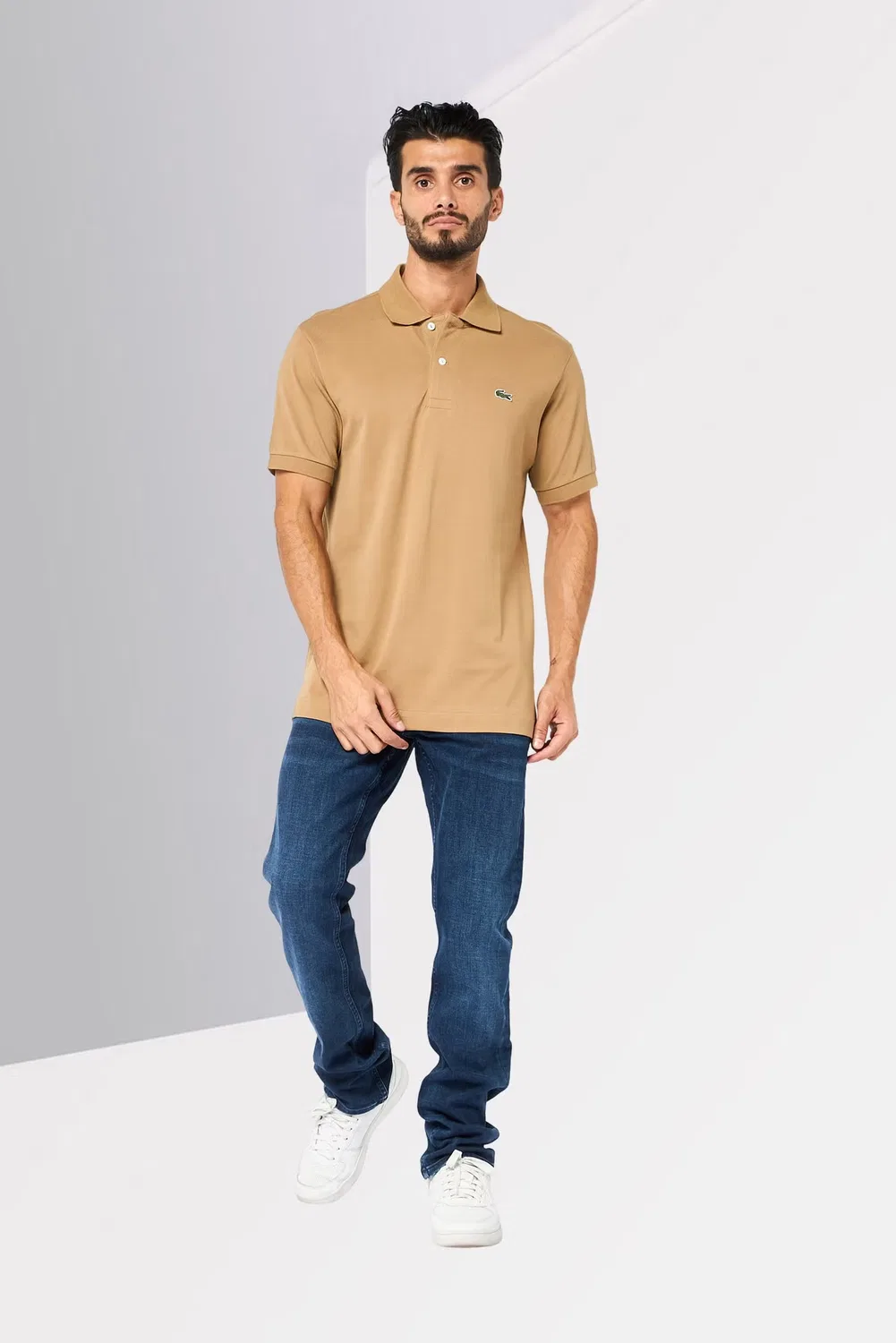 Поло мужское с вышитым логотипом классического кроя Lacoste, коричневый — фото 2