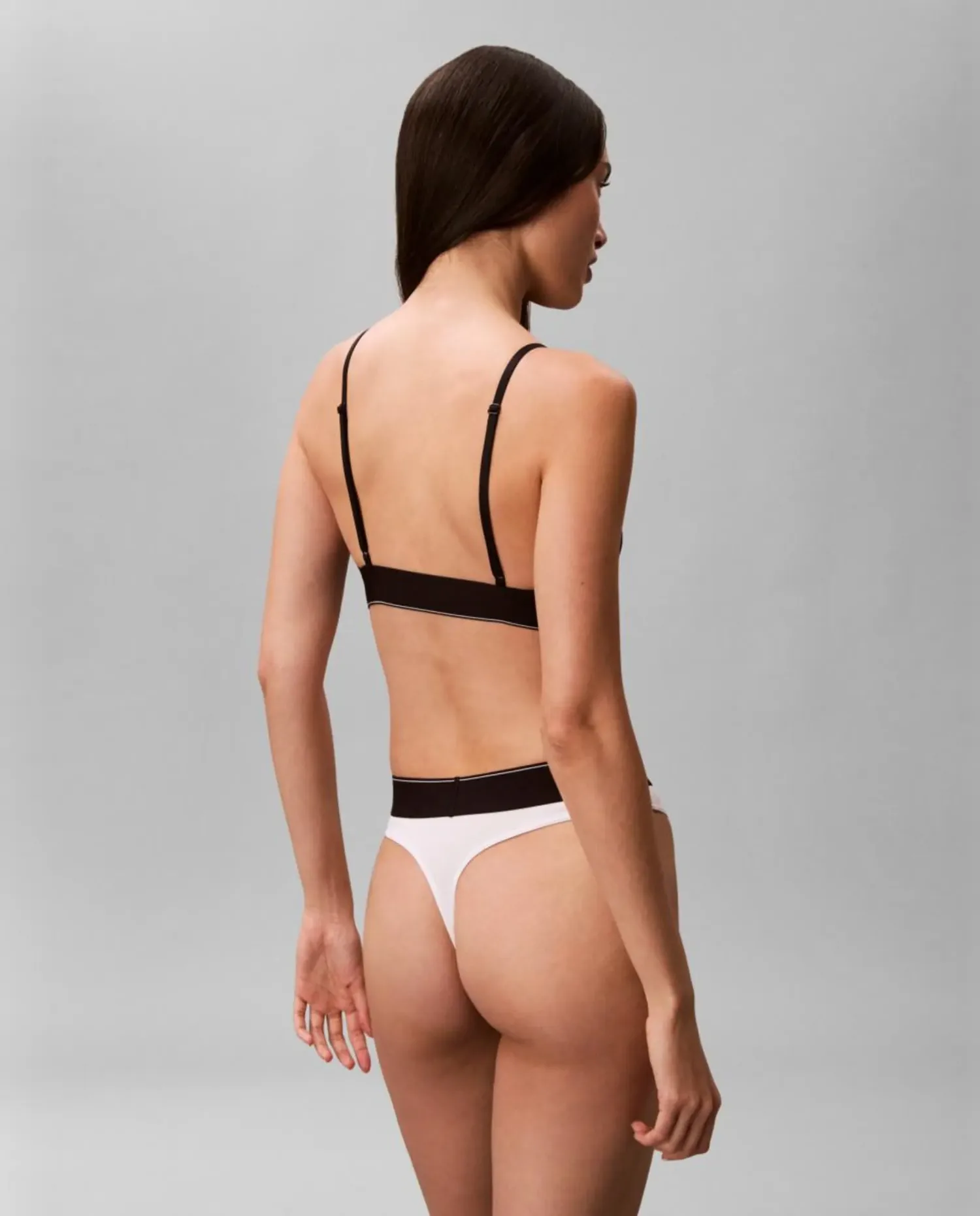 Бюстгальтер без чашек CK GRAPHIC Calvin Klein, черный — фото 2