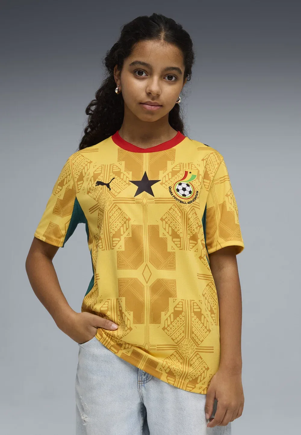 Детская выездная футболка сборной Ганы - футбольная футболка Puma, Sunny Yellow-Archive Gold — фото 2