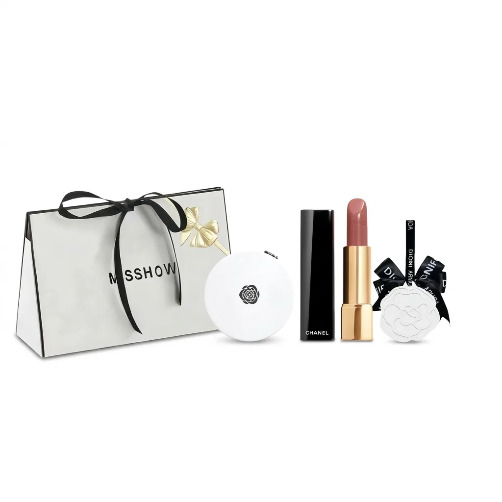 Женский набор косметики с помадой и ароматерапией Dazzling Charm, CHANEL, Milk Tea Chestnut