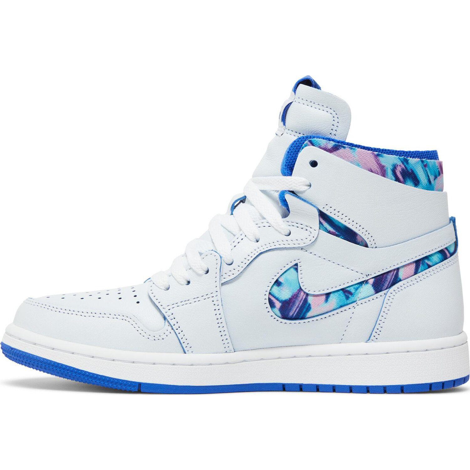 Кроссовки Nike Wmns Air Jordan 1 High Zoom Comfort, белый (Размер 35 RU) — фото 2